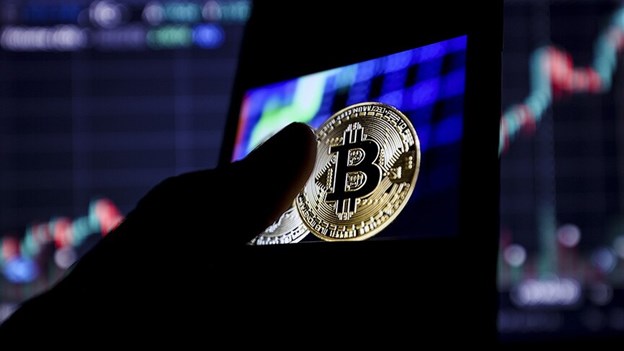 Bitcoin’s $70K Test: Hold or Slide Toward $56K?