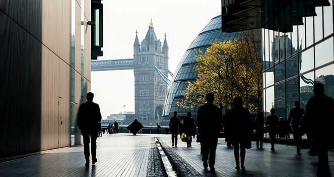 UK Payrolls Fall for Seventh Month
